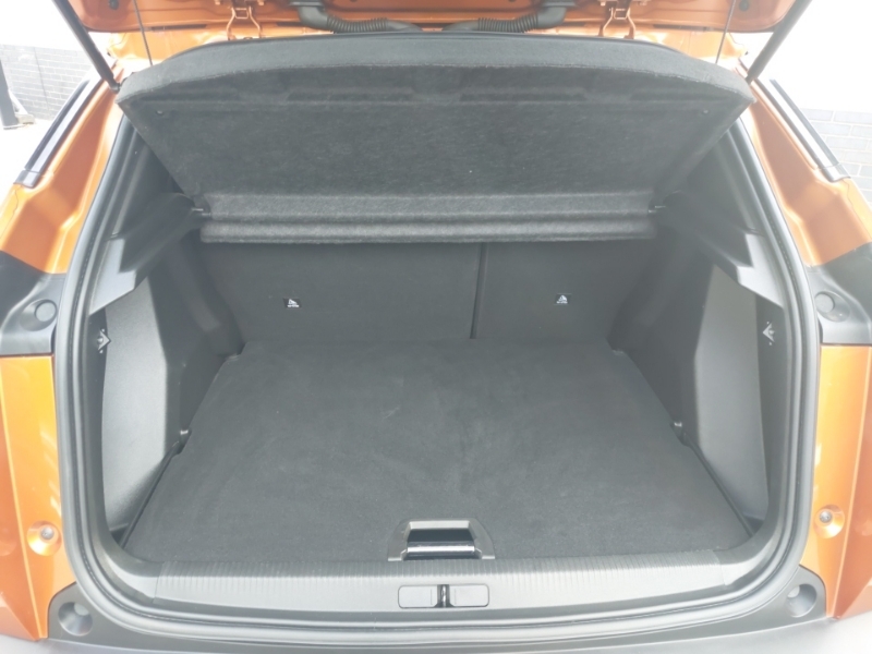 Peugeot e-2008 50Kwh Gt Premium Blue #18