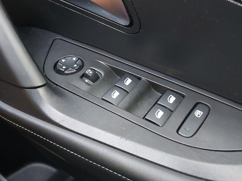 Peugeot e-2008 50Kwh Gt Premium Blue #16