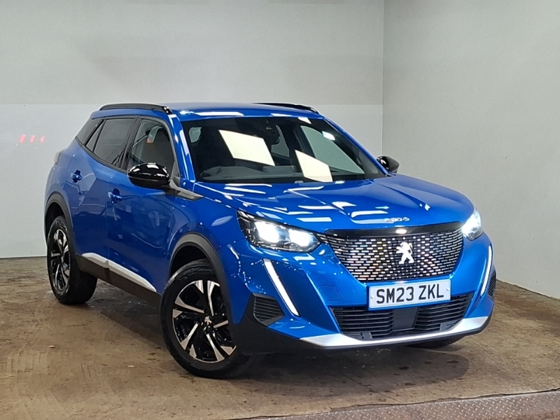 Peugeot 2008 1.2 Puretech Allure Premium Blue