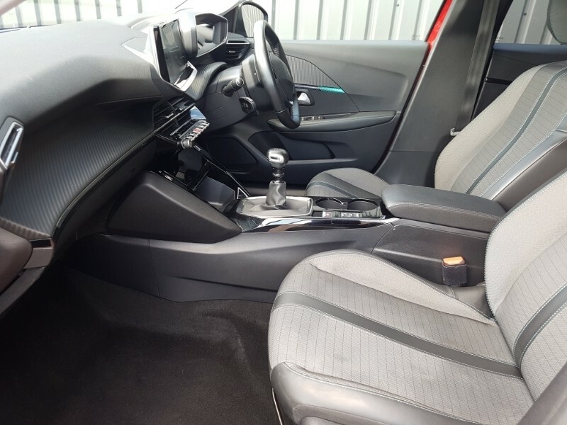 Peugeot 208 1.2 Puretech 100 Allure SA70EKT Red #5