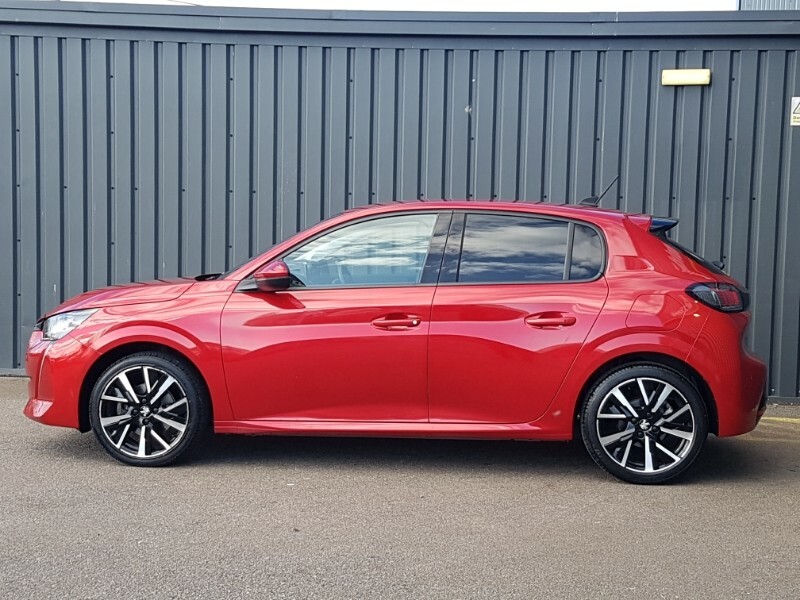 Peugeot 208 1.2 Puretech 100 Allure SA70EKT Red #4