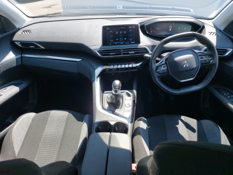 Peugeot 3008 1.5 Bluehdi Active Premium Grey #3