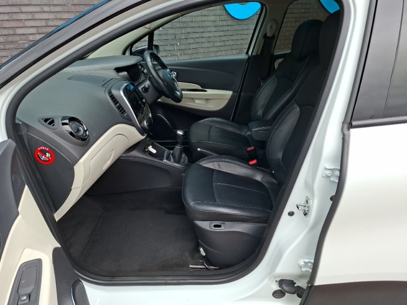 Renault Captur 0.9 Tce 90 Gt Line White #5