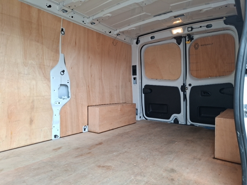 Renault Trafic Ll30 Blue Dci 130 Advance Safety Van White #6