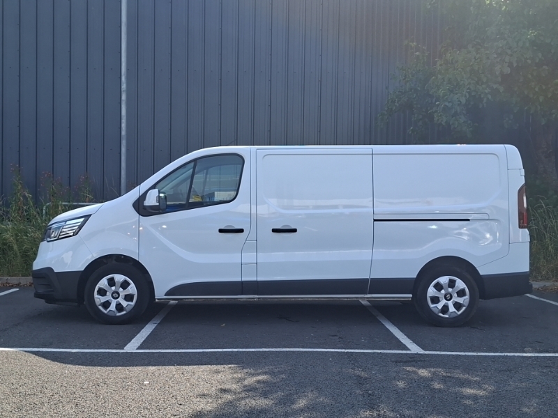 Renault Trafic Ll30 Blue Dci 130 Advance Safety Van White #4