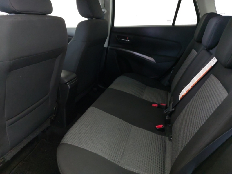 Suzuki S Cross 1.4 Boosterjet 48V Hybrid Motion Silver #6