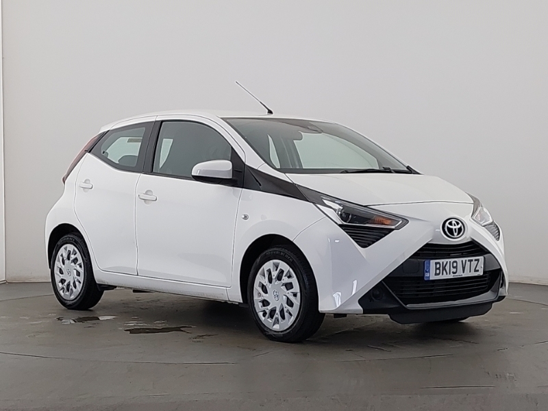 Toyota Aygo 1.0 Vvt-i X-play Tss White