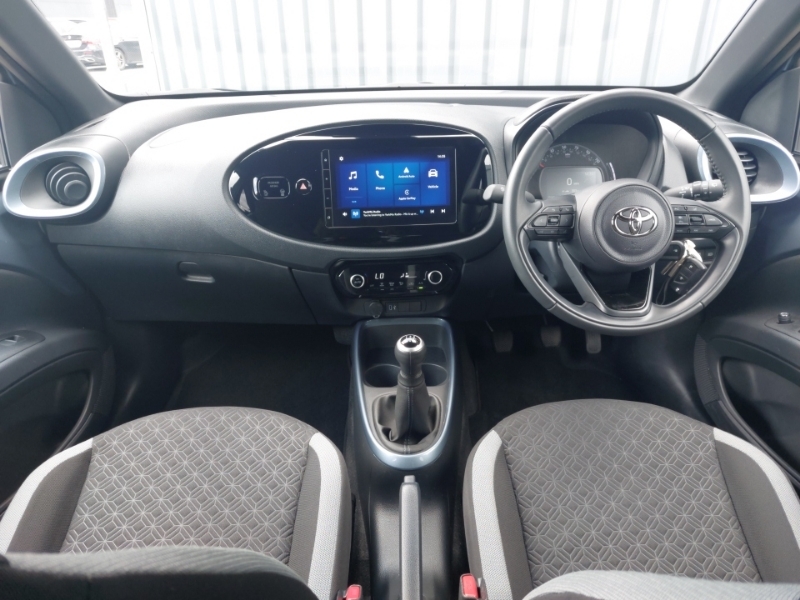 Toyota Aygo X 1.0 Vvt-i Edge YK24GEX Grey #3