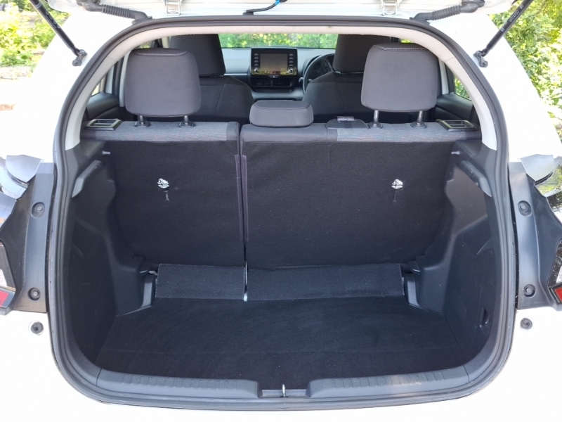 Toyota Yaris Hatchback Black #18