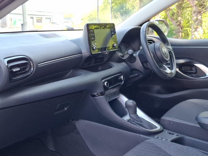 Toyota Yaris 1.5 Hybrid Icon Cvt White #5