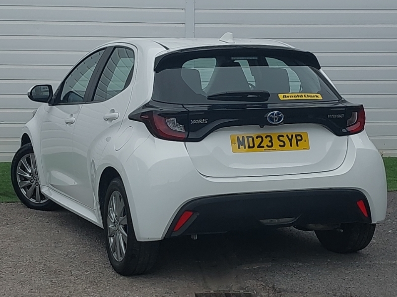 Toyota Yaris 1.5 Hybrid Icon Cvt MD23SYP White #2