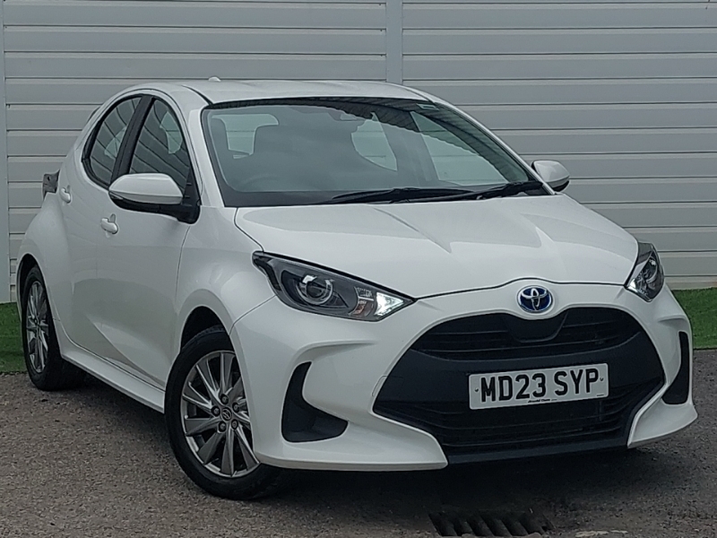 Toyota Yaris 1.5 Hybrid Icon Cvt White