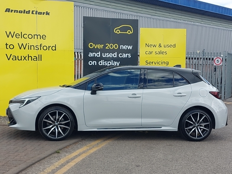 Toyota Corolla 2.0 Hybrid Gr Sport Cvt Bi-tone Black #4
