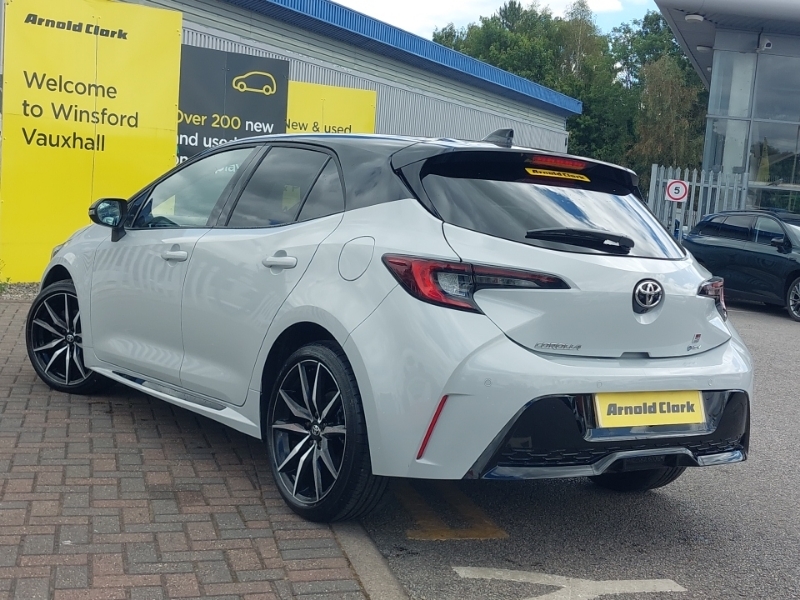 Toyota Corolla 2.0 Hybrid Gr Sport Cvt Bi-tone Black #2