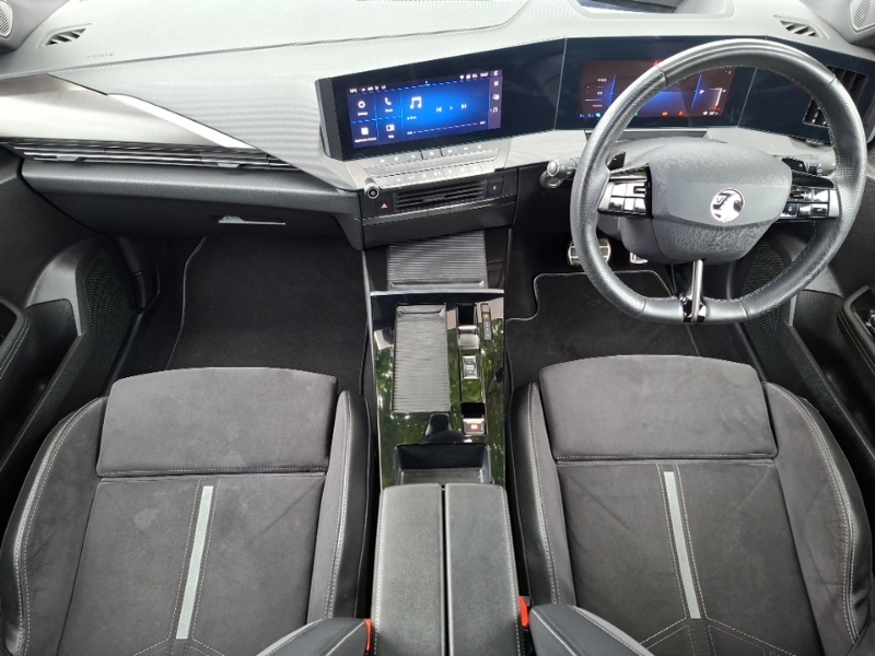 Vauxhall Astra 1.6 Plug-in Hybrid Gse White #3