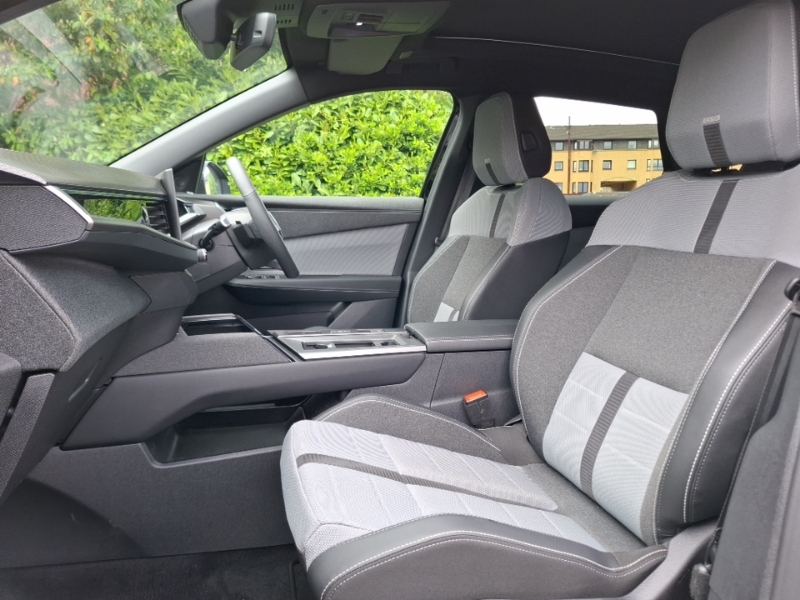 Vauxhall Grandland 157Kw Ultimate 73Kwh Panoramic Roof Black #5