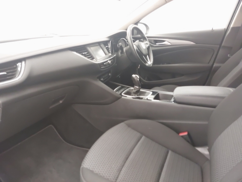 Vauxhall Insignia 1.5 Turbo D Se Nav White #5