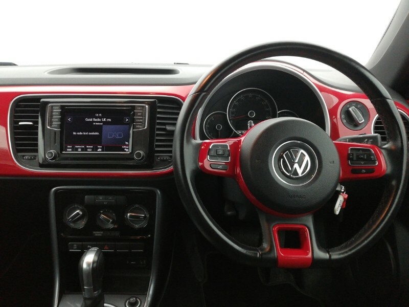 Volkswagen Beetle 1.2 Tsi Dune Dsg Black #7