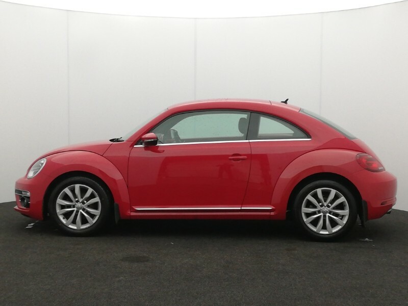 Volkswagen Beetle 1.2 Tsi Design Dsg Red #4