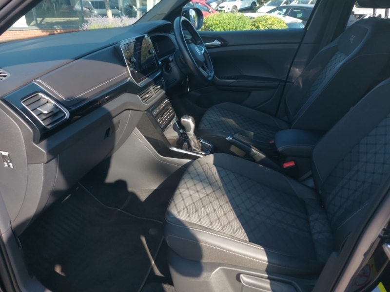 Volkswagen T-Cross 1.0 Tsi 115 R-line Dsg Black #5