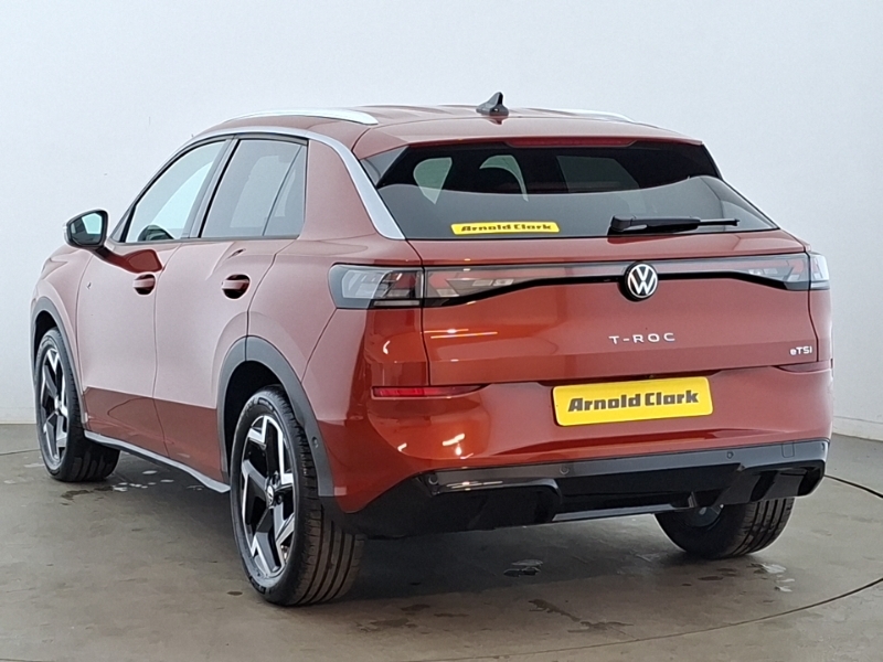 Volkswagen T-Roc 1.5 Etsi 150 R-line Dsg Red #2
