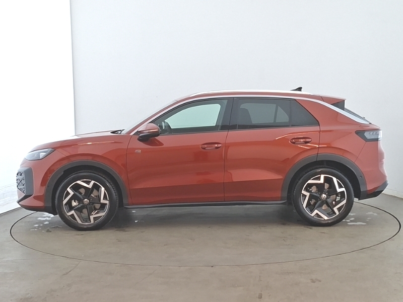 Volkswagen T-Roc 1.5 Etsi 150 R-line Dsg Red #4