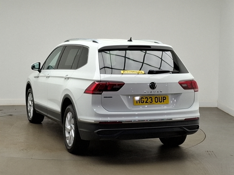 Volkswagen Tiguan Allspace 1.5 Tsi Life Dsg White #2
