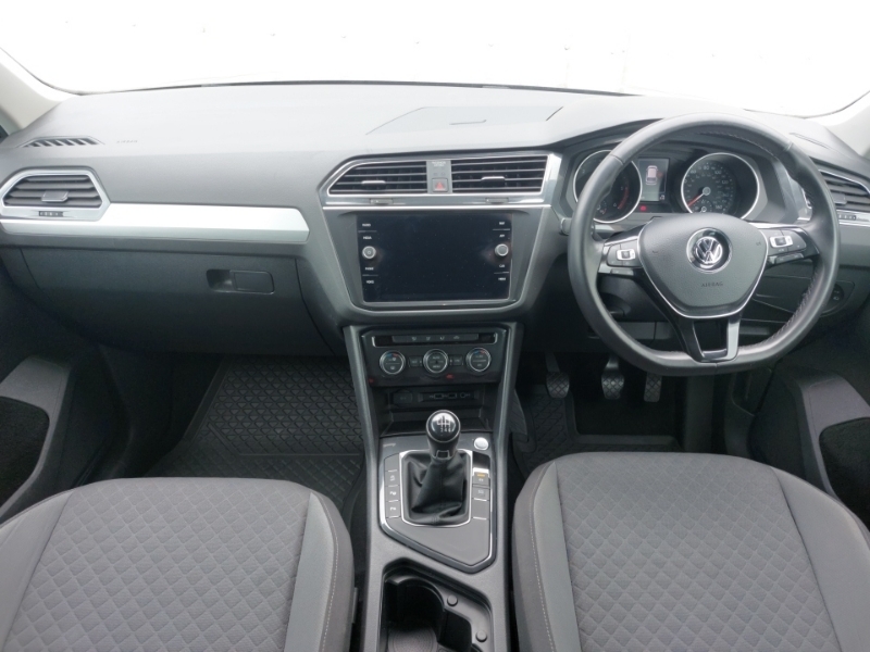 Volkswagen Tiguan 2.0 Tdi 150 Match TRZ9440 Grey #3