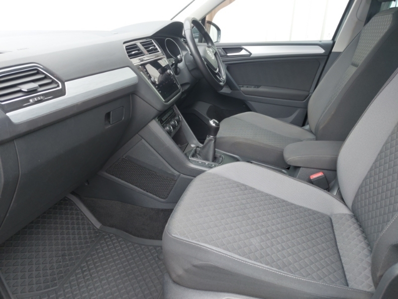 Volkswagen Tiguan 2.0 Tdi 150 Match TRZ9440 Grey #5