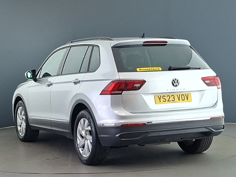 Volkswagen Tiguan 2.0 Tdi Life Silver #2