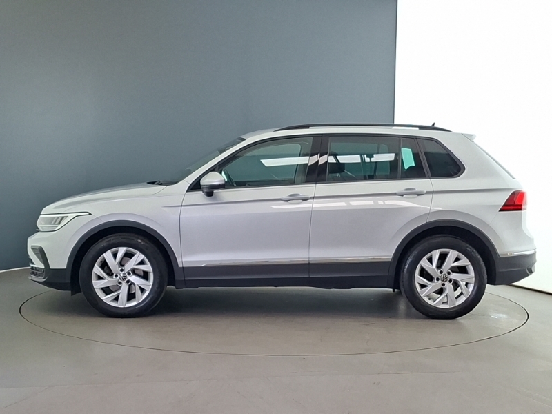 Volkswagen Tiguan 2.0 Tdi Life Silver #4