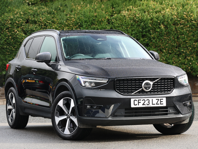 Volvo XC40 2.0 B4p Ultimate Dark Black