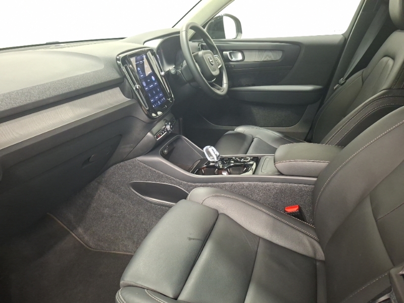 Volvo XC40 2.0 B3p Ultra Dark SO25MVK Black #5