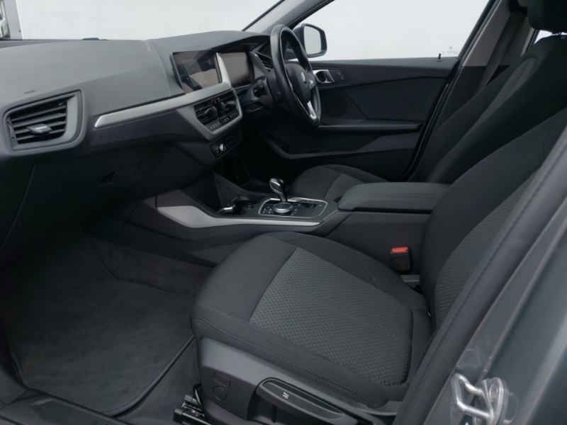 BMW 1 Series 116D Se Step Live Cockpit Professional Grey #5