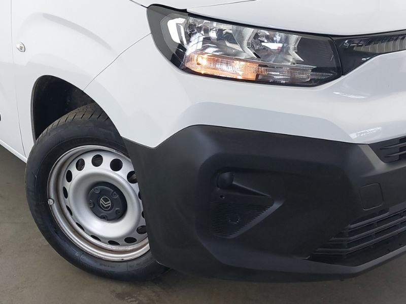 Citroen Berlingo Citron Berlingo Driver White #20