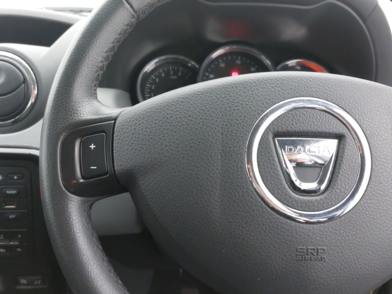 Dacia Duster 1.5 Dci 110 Laureate 4X4 Estate Silver #12