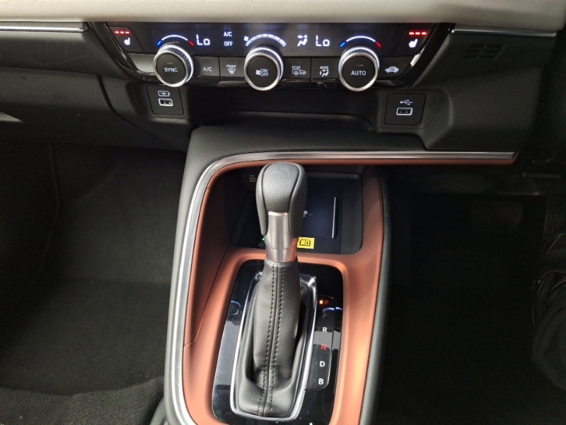 Honda Hr-V 1.5 Ehev Elegance Cvt White #16