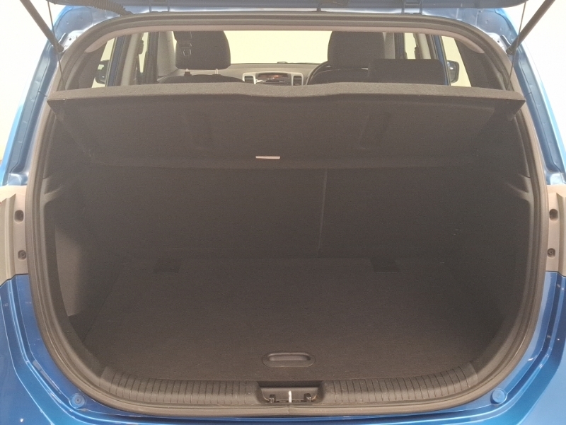 Hyundai Ix20 1.4L Premium White #18