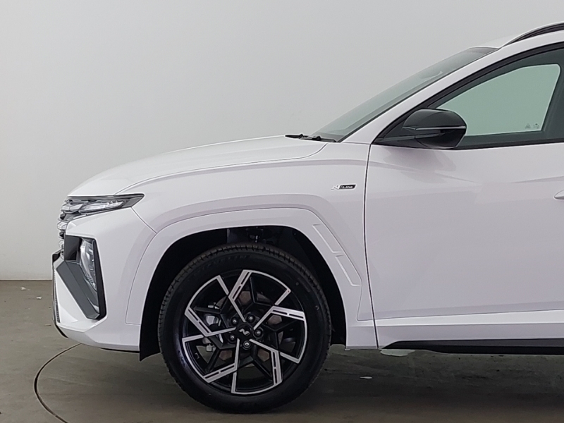 Hyundai Tucson Black Line White #19