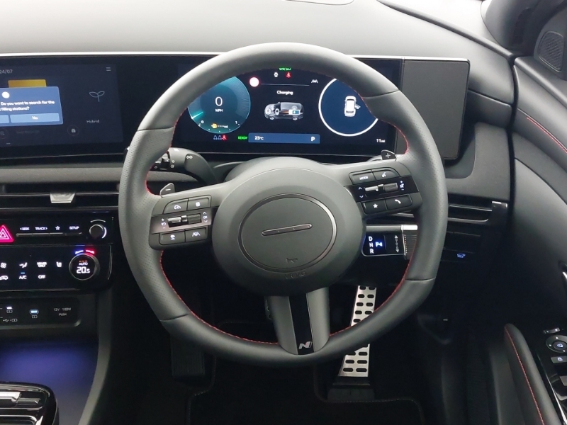 Hyundai Tucson Black Line White #8