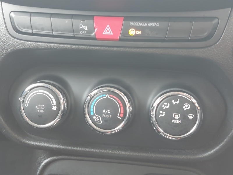 Jeep Renegade M-jet Trailhawk Red #16