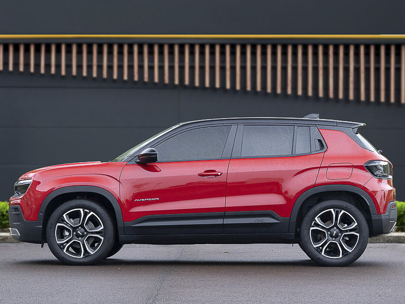 Jeep Avenger 1.2 E-hybrid Summit Dct Red #4