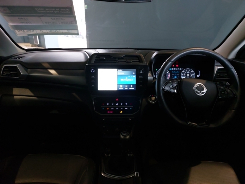 SsangYong Tivoli 1.5 K40 Silver #3