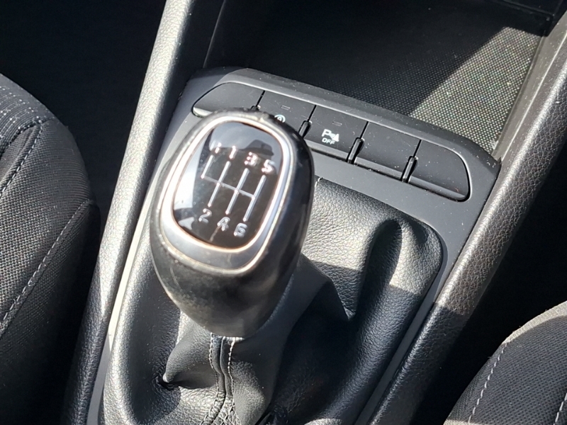 Kia Stonic 1.0 T-gdi 3 BG68YZS White #16