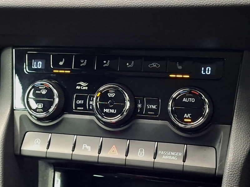 Skoda Karoq Suv Grey #16