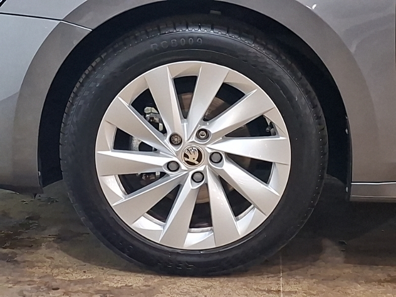 Skoda Octavia 1.5 Tsi 150 E-tec First Edition Dsg 2024 Grey #19
