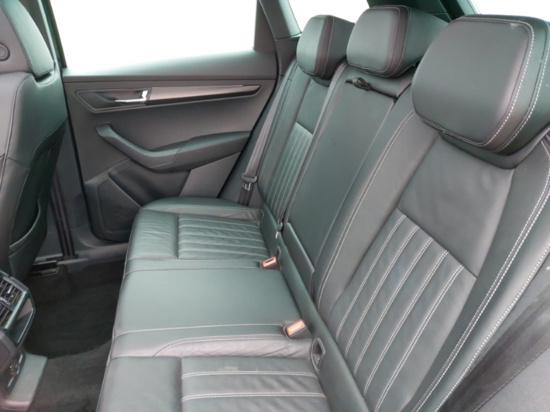 Skoda Karoq 2.0 Tsi Sportline 4X4 Dsg Black #6