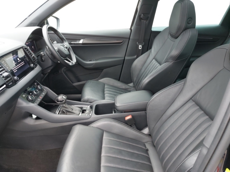 Skoda Karoq 2.0 Tsi Sportline 4X4 Dsg Black #5