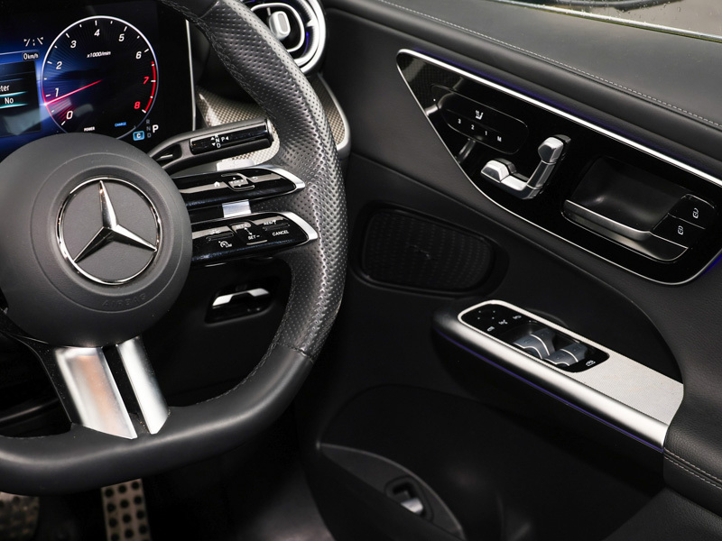 Mercedes-Benz GLC Class Glc 300 4Matic Rhd White #12