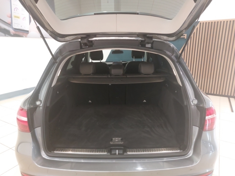 Mercedes-Benz GLC Class Glc 250 D 4Matic Amg Line Premium Plus White #18